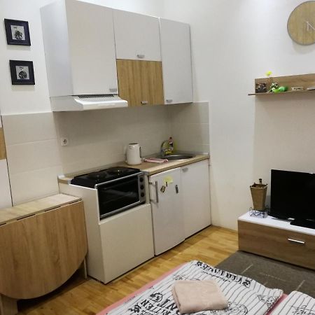 Imperia Apartments Belgrad Zimmer foto