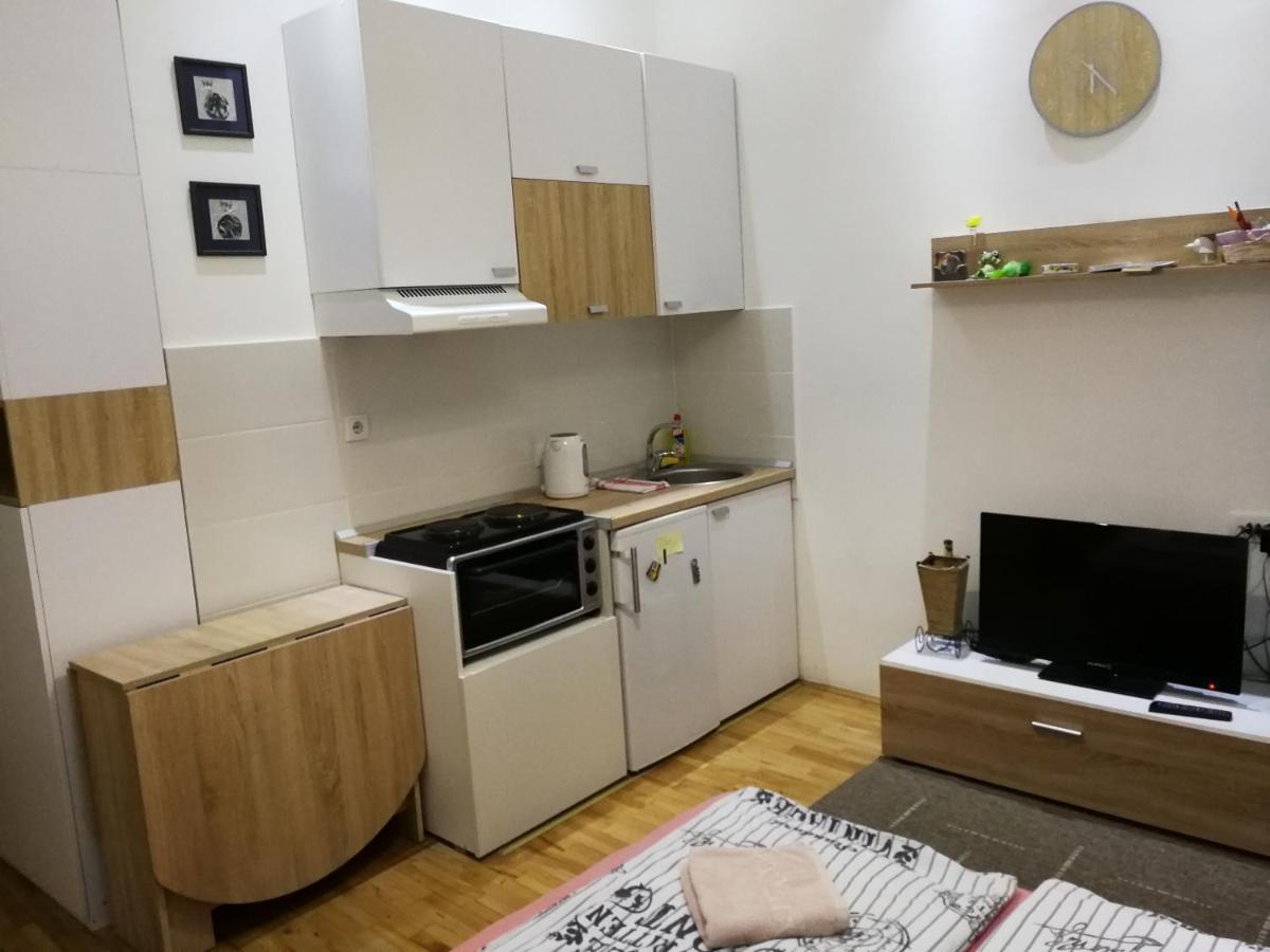 Imperia Apartments Belgrad Zimmer foto